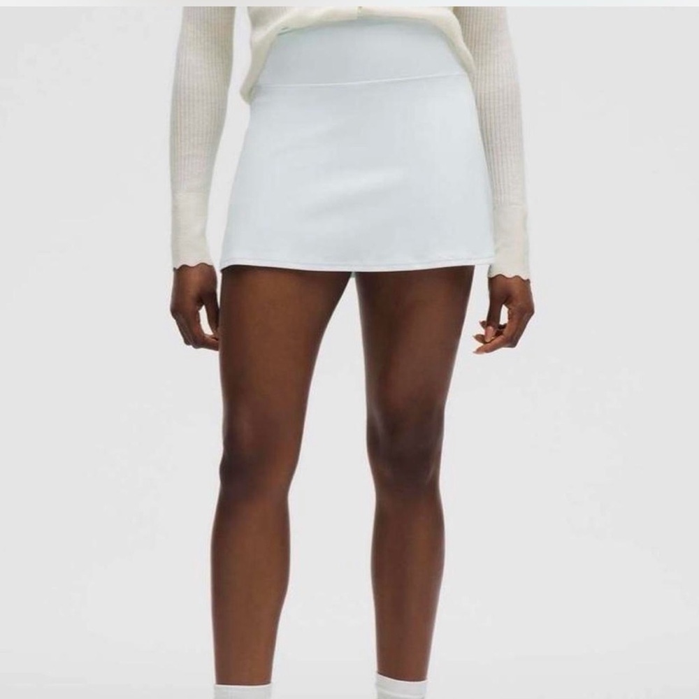 NWT- Lululemon Align skort in mint breeze